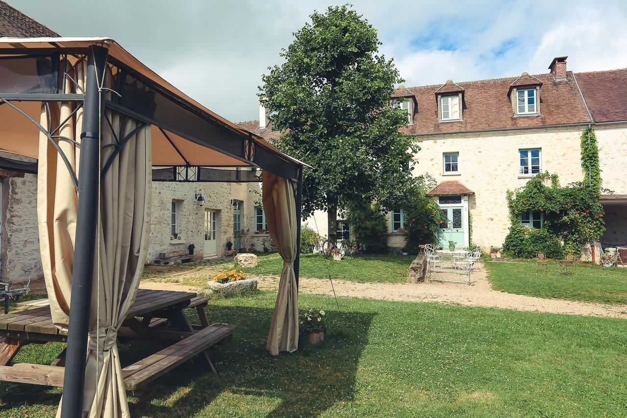 Bed and Breakfast La Petite Ferme Cherence Экстерьер фото