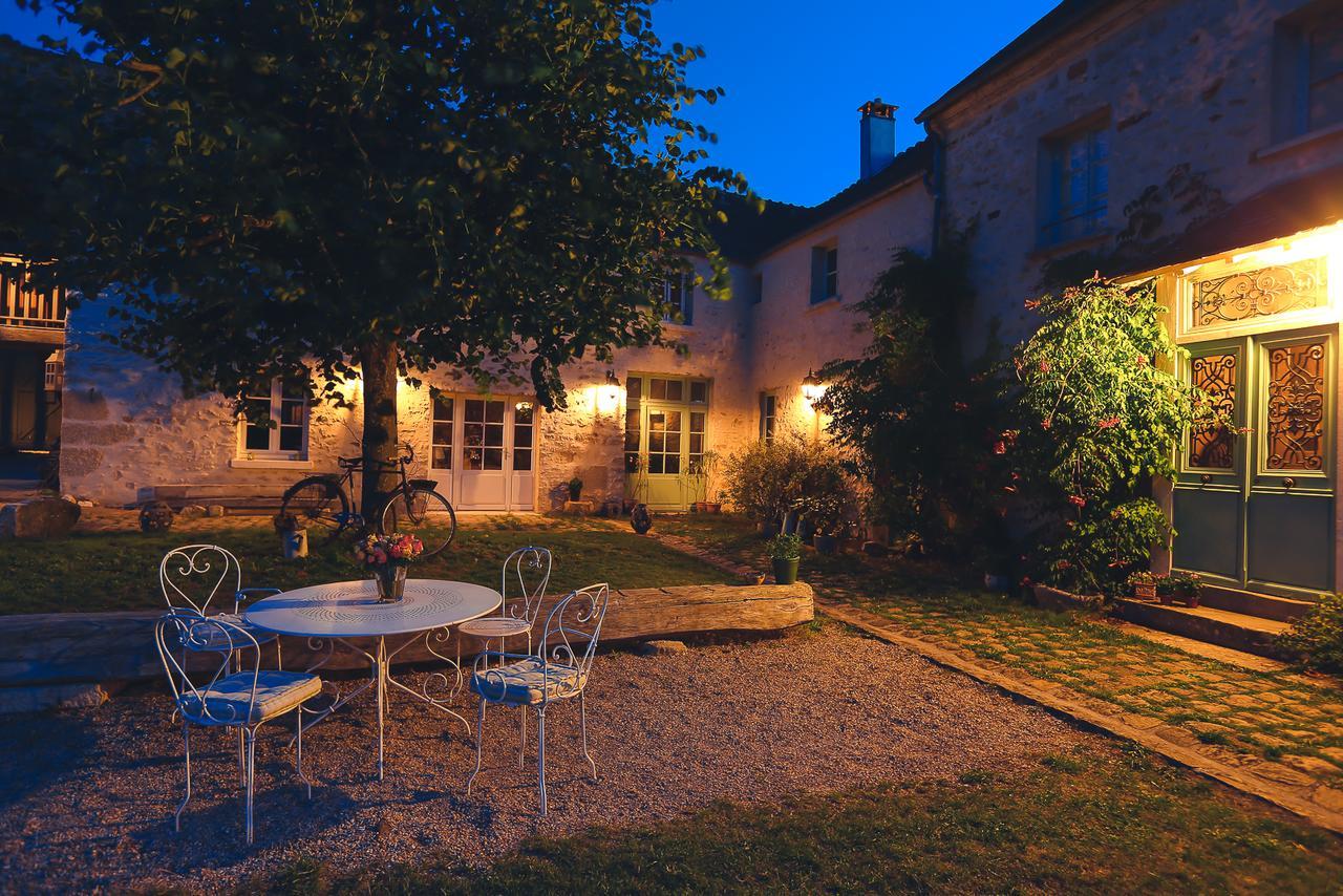Bed and Breakfast La Petite Ferme Cherence Экстерьер фото